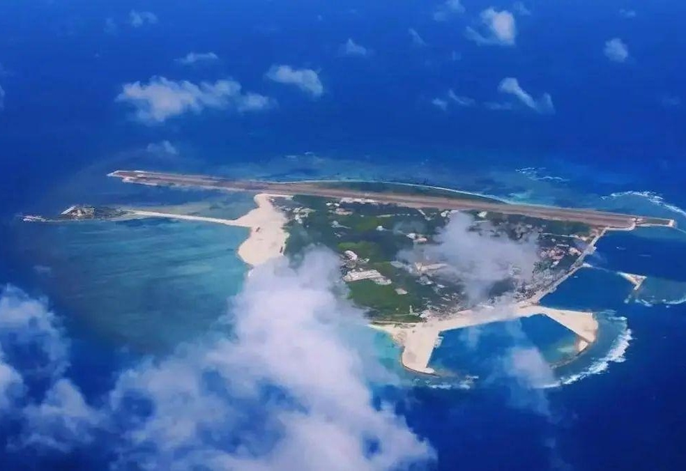 黄岩岛上空的不速之客，中方如何回应菲军机侵闯？