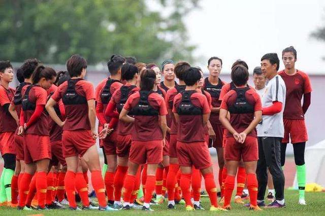 美国男足vs日本男足，一场看似悬殊，实则暗流涌动的对决
