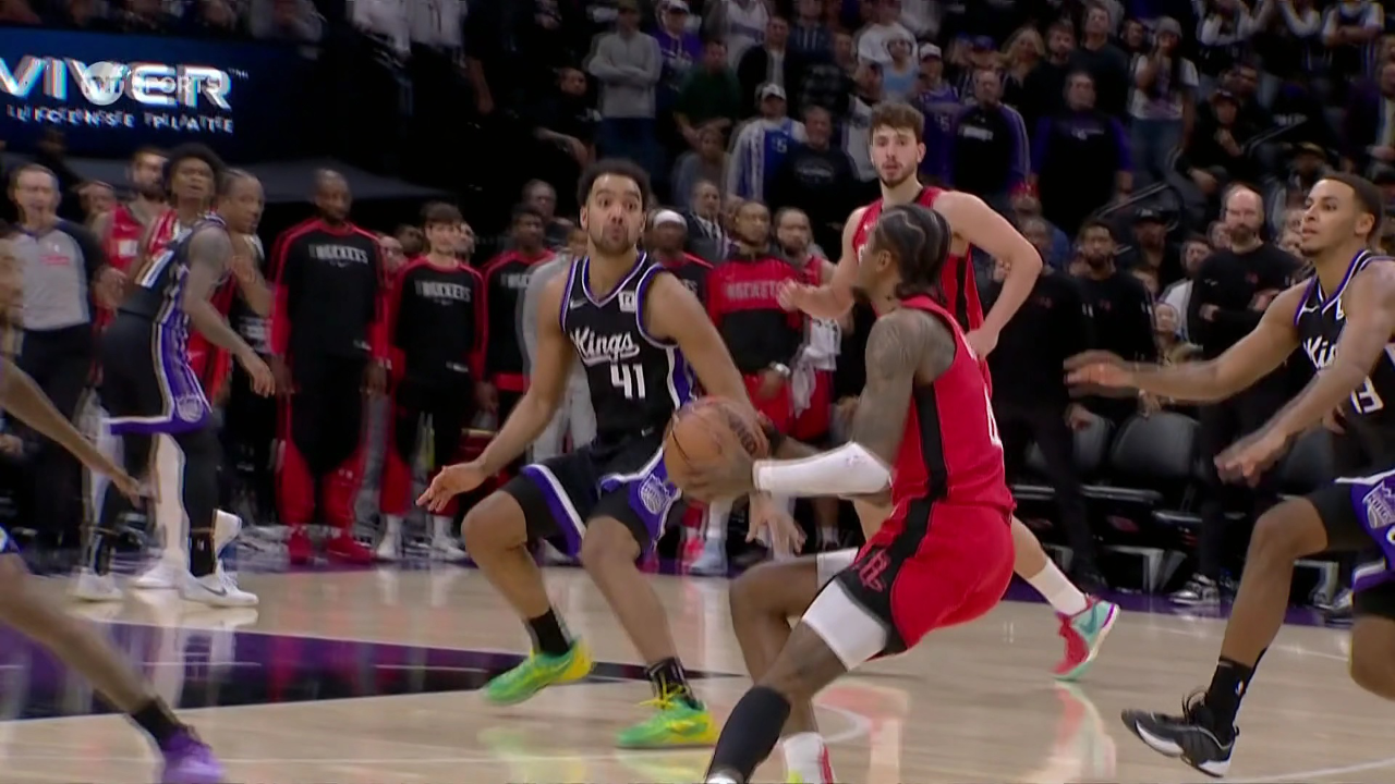 火箭VS国王，一场把天赋和热血都写在脸上的NBA常规赛